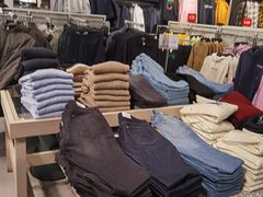 -ZARA(熙地港店)