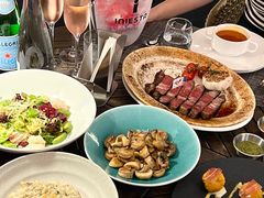 -MONICH牛排融合餐厅(和义大道购物中心店)