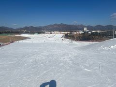 -华彬猛犸滑雪场