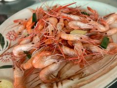 -亮河湾山庄