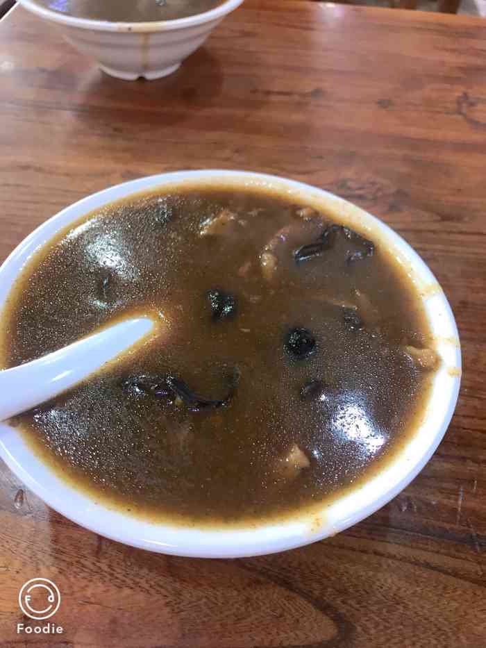 方俊礼胡辣汤(总店)-"今年比去年价格高了3快,也没有之前的好喝.