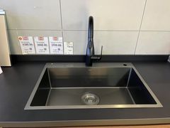 -百安居装修建材卖场(泰然店)