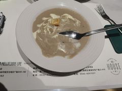-静香HOUSE·全时段融合餐厅(七星欢乐颂店)
