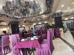 大堂-清雅轩·清真菜·传统菜•融合菜(滑翔店)