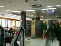 -浦东新区花木街道图书馆