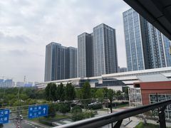 -国际港务区(地铁站)