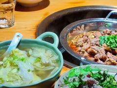 -大众跷脚牛肉馆·非遗传承单位(峨眉山店)