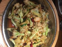 -洞庭土菜小炒馆(易发广场店)