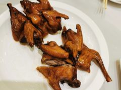 红烧乳鸽-君德澜酒家·创意粤菜(金山谷店)