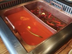 -老牌坊云南鱼豆花火锅(爱建店)