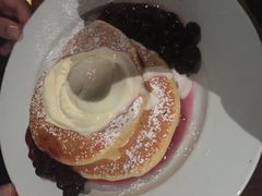 -Pancakes on the rocks(Darling Harbour)
