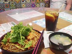 -肥汁米蘭香港米线(宁波路总店)