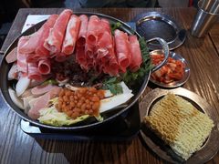 -MI WU FACTORY米屋美食工厂餐厅(绿地店)