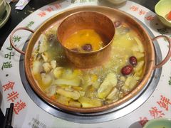 -菌自由丨野生菌火锅特色庭院餐厅(丽江古城店)