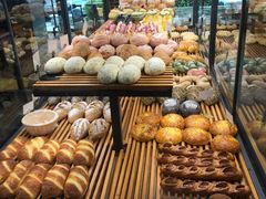 -焙丽拾光(麦凯乐直营店)
