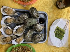-蚝哥花姐湛江烤生蚝(美丽湾市场店)