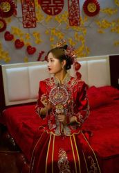 -LOVINA洛维娜婚纱礼服