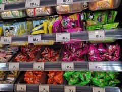 -老婆大人量贩零食连锁象山石浦南屏路店