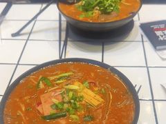 -肥汁米蘭香港米线(长宁来福士店)