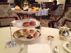 红丝绒下午茶-LONG BAR 廊吧(外滩华尔道夫酒店)