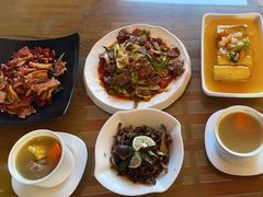 -隔壁老王·家常云南菜(花巷店)