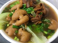 牛腩猪肠河粉-珍珍小食店(西华路店)