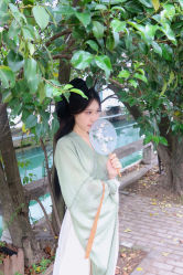 -一揽芳华汉服旗袍体验馆(拙政园店)