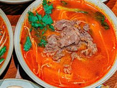 -粉八·云南米线·建水烧烤(常熟路店)