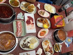 -四囍码头海鲜烧烤自助火锅(外滩南京东路悦荟广场店)