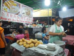 -芒果糯米饭摊子