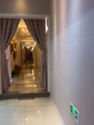 -蕾蕾美颜美容美体