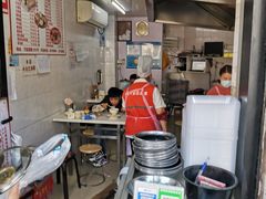 -黄阿姨锅贴大王(万航渡路店)