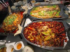 -江边城外烤全鱼(世茂广场店)
