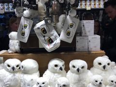 -九又四分之三站台哈利波特商店