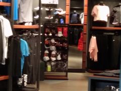 -耐克(恒隆广场店)