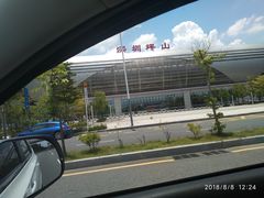 -深圳坪山站