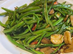 -东口码头·烧鸽子·鱼头泡饼·地方菜(金鹰悦城店)