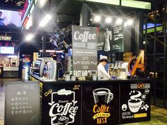 -CGV影城(滨江天街IMAX店)