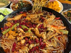 -鸿顺老铁锅美蛙鱼府(解放碑店)