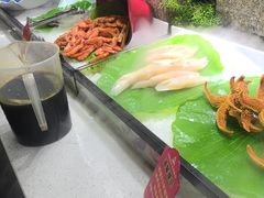 -四囍码头海鲜烧烤自助火锅(外滩南京东路悦荟广场店)