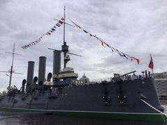 -阿芙乐尔号巡洋舰