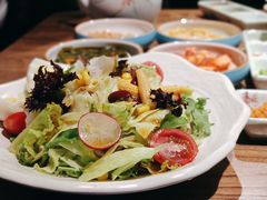 -明洞阿姨·韩式酱蟹烤肉·创意料理(三元桥店)