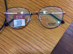 -视野联行眼镜•蔡司•依视路(温江店)