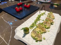 -海派悦庭·海胆烧麦·新融合菜(凯德广场店)