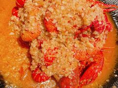 经典蒜香龙虾-红盔甲·小龙虾(天钥桥店)