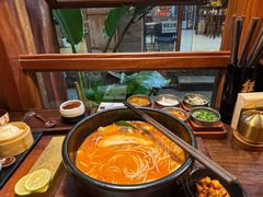 -银米·云南传统过桥米线(双廊黑金冠店)