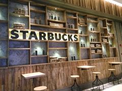 -星巴克臻选(莘庄仲盛店)
