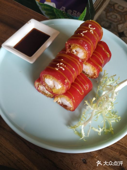 十二悦厨·茶餐厅(比斯特上海购物村店)金沙鲜虾红米肠图片