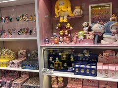 -泡泡玛特POPMART(蓝色港湾店)