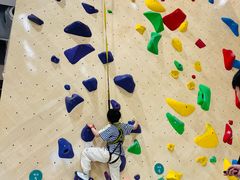 -ROCKPLUS攀岩馆(环宇城店)